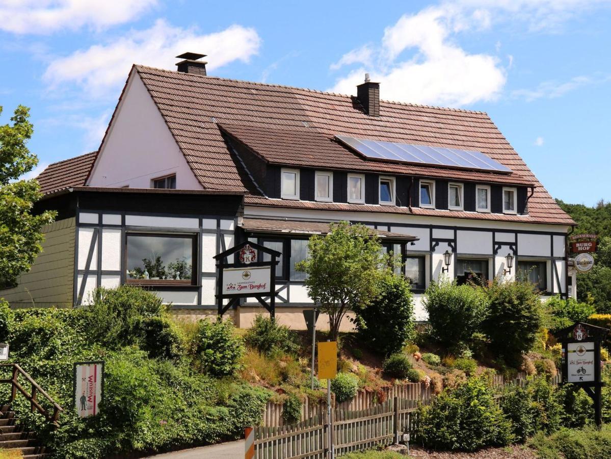 Gasthof "Zum Burghof" Medebach Exterior photo